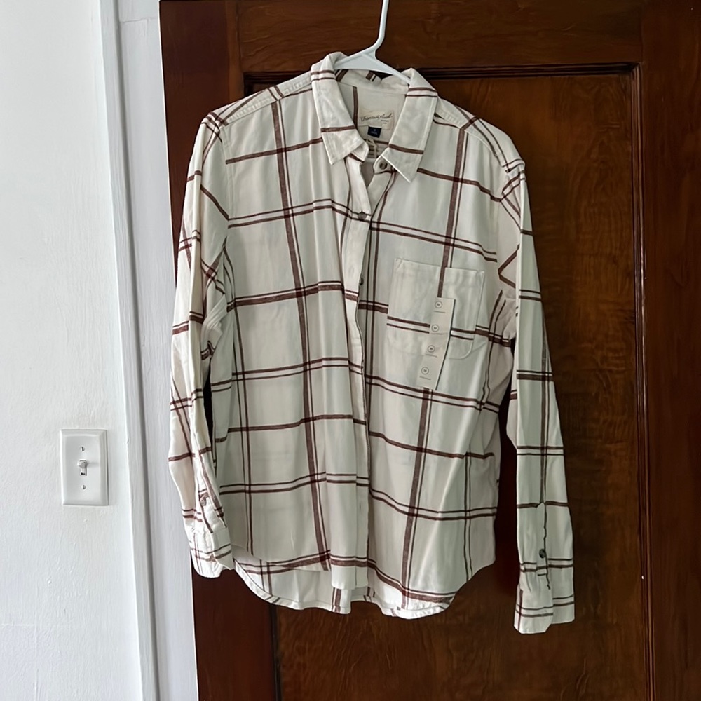 New with tags! Flannel from Target. Size Medium.